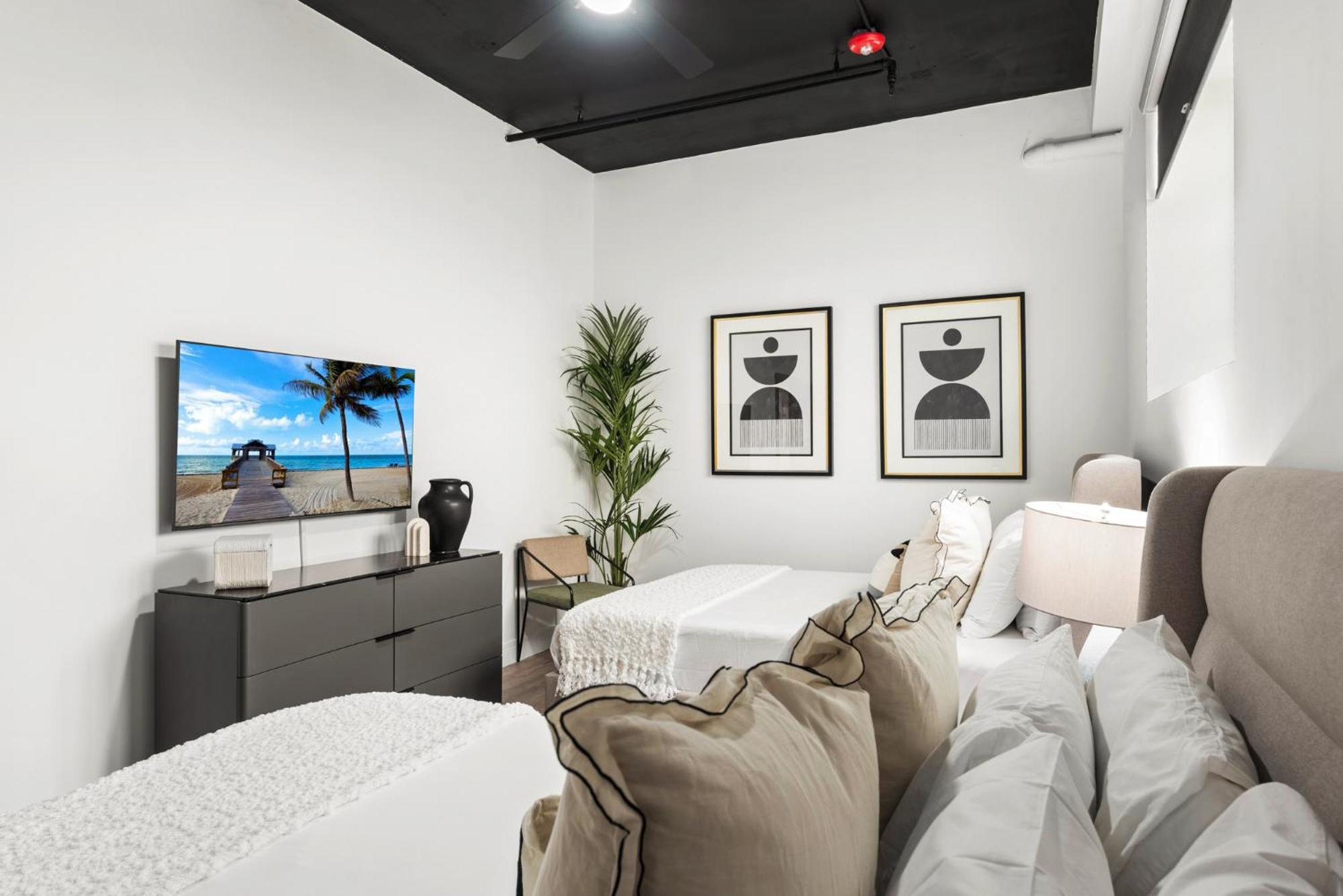 Luxuri Suites Miami Beach Bagian luar foto
